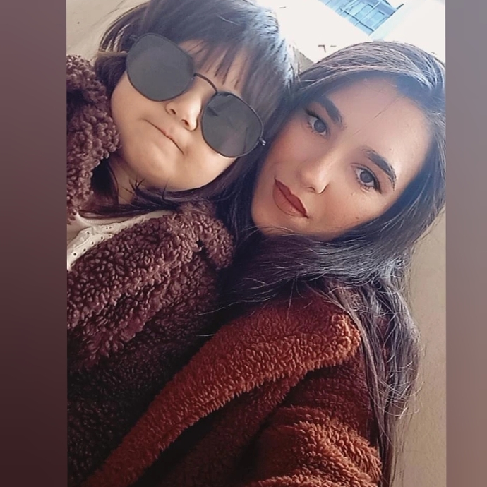 Temeli sağlam anne kız ilişkisi nasıl olmalı? Kız çocuklarına karşı yumuşak tavırımız onları yanlıştan, kötülükten korur mu?