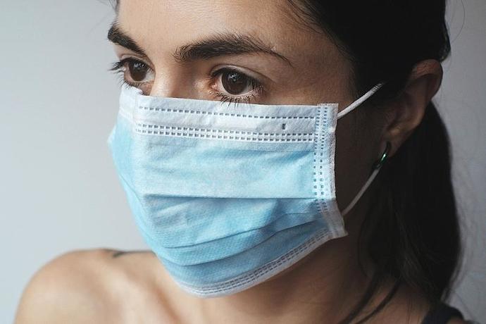 Covid ile ilgili kısıtlamalar ve önlemler artık tümüyle kaldırılmalı mı?