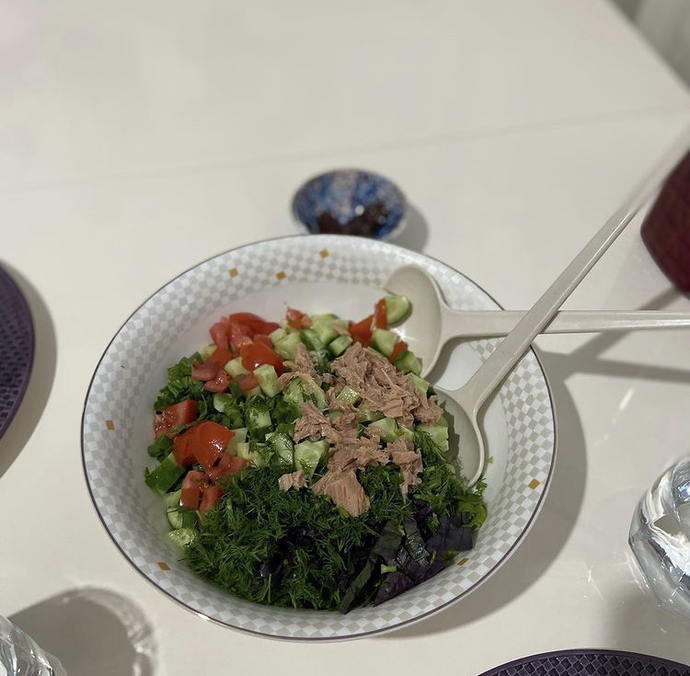 Sadece salatanın olduğu bir öğün sizi tok tutar mı?