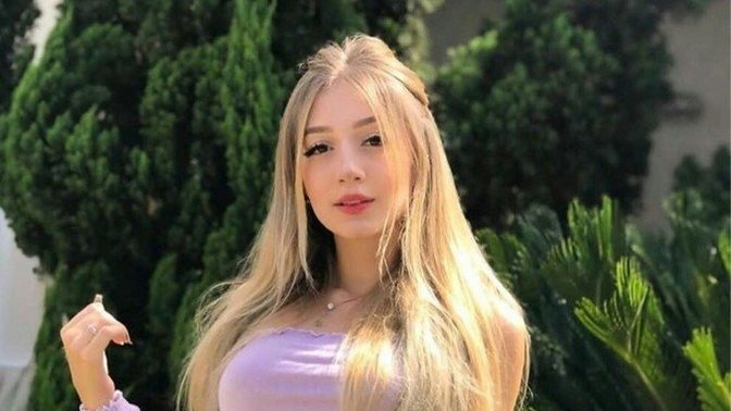 Erken yaşta saçlarını boyatmak isteyen kızınıza ne dersiniz?