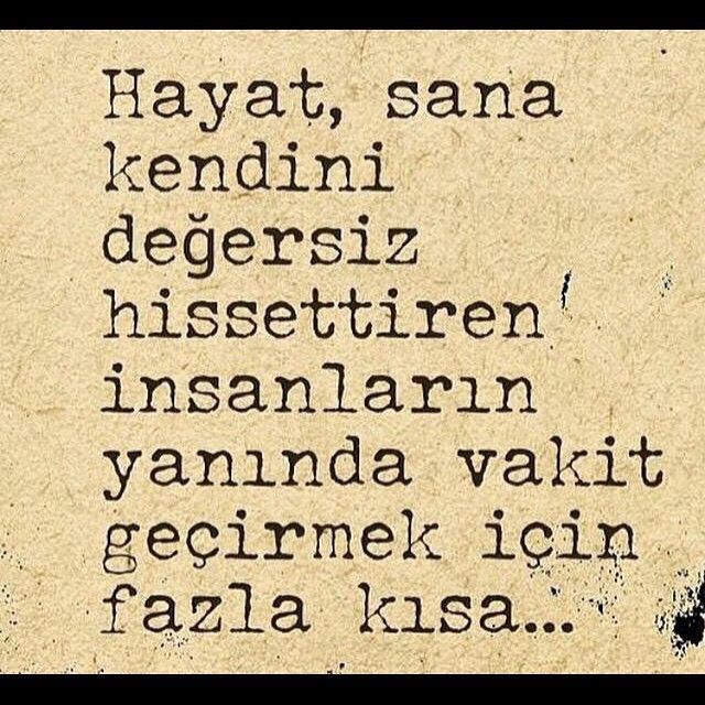Sorum bayanlara❓Sizi üzen ve gözünde değeriniz olamayan erkelerin peşinden neden gidiyorsunuz❓?