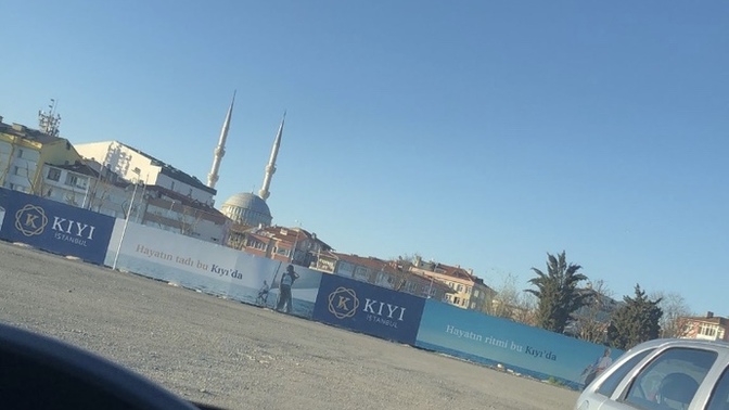 Bu arabanın markası nee?