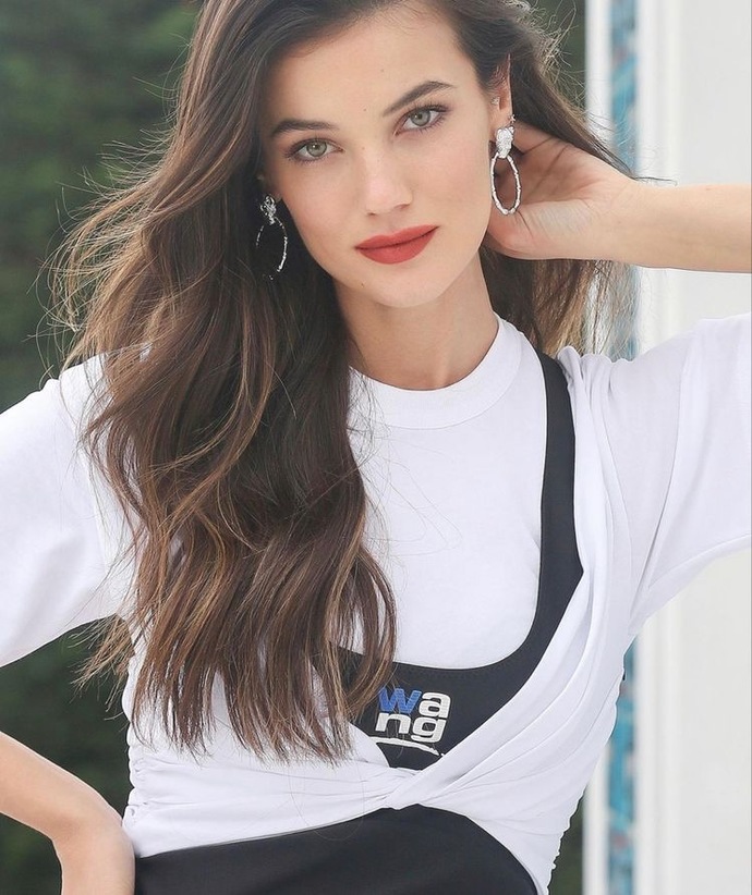 Sizce Pınar Deniz güzel mi?