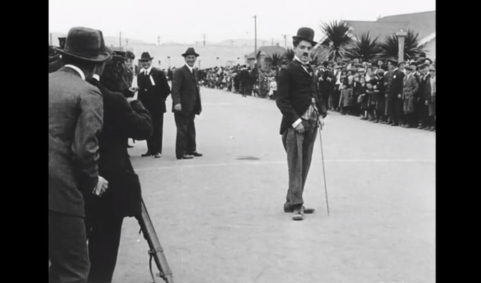 Charlie Chaplin in Kısa Filmlerini İzlediniz mi?