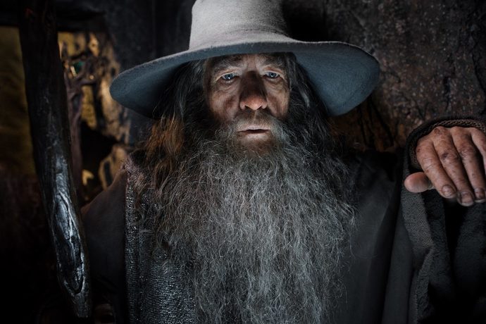 Hangi büyücü ile maceraya atılmak isterdin? Gandalf mı, Dumbledore mu?