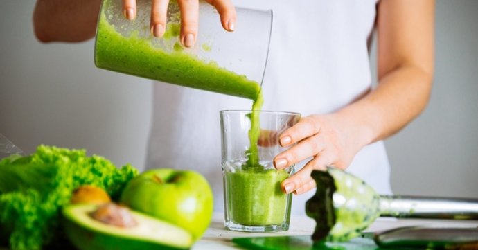 Detoks suyu ödem atmaya yarar mı? Hangi tarifler ödeme iyi gelir?