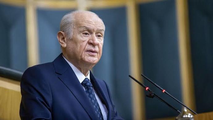 Devlet Bahçeli, Fiyat artışları, zamlar gelip geçicidir. Müslümana karamsarlık haramdır! dedi. Ne düşünüyorsunuz?
