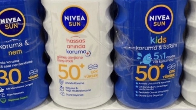 Güneş kremleri 340 TL oldu. Bu yaz güneş yanıklarına “Merhaba 👋” der miyiz? Bu kadar para verip alınır mı bu?