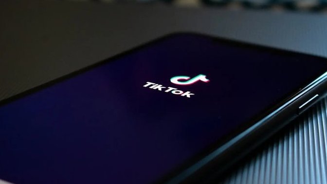 Sosyal medya dünyasında, olmasa da olur dediğiniz bir platform var mı?