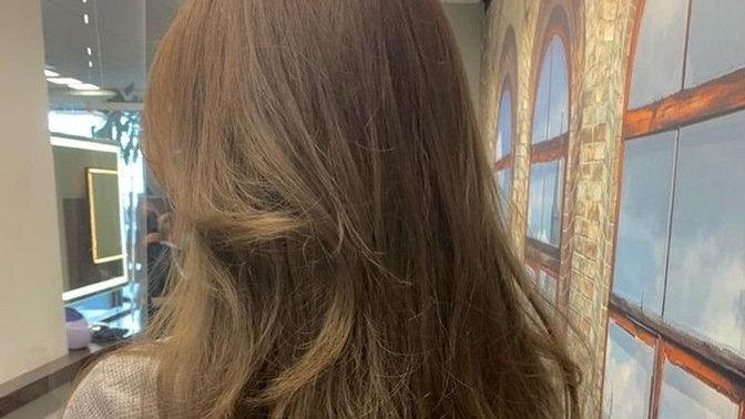 Saçlarımı wolf cut mu kestirmeliyim yoksa düz kesim mi?