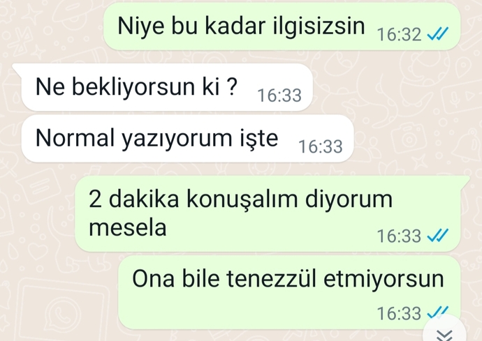 Sizce bu konuşmalardaki yazı stili aynı kişiye mi ait?