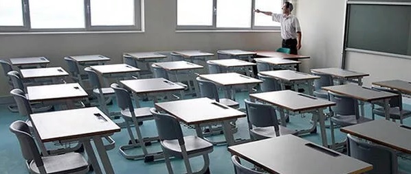Üniversiteye hazırlık için kurs almaya sence lise 3 de mi yoksa son sınıfta mı başlanırsa daha verimli olur?