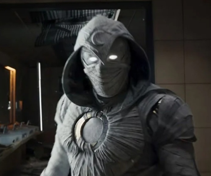 Moon Knight izleyen var mı?
