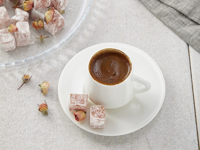 Çay içtiğiniz bardakta ve kahve içtiğiniz fincanda özel bir tercihiniz var mı?