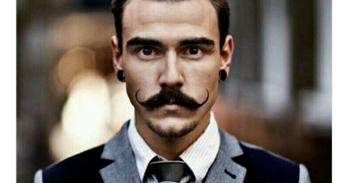 Усы снова в моде 2022. Как правильно отрасти усы. Борода 2024. Парень с бородой и без. Усы снова в моде 2022.