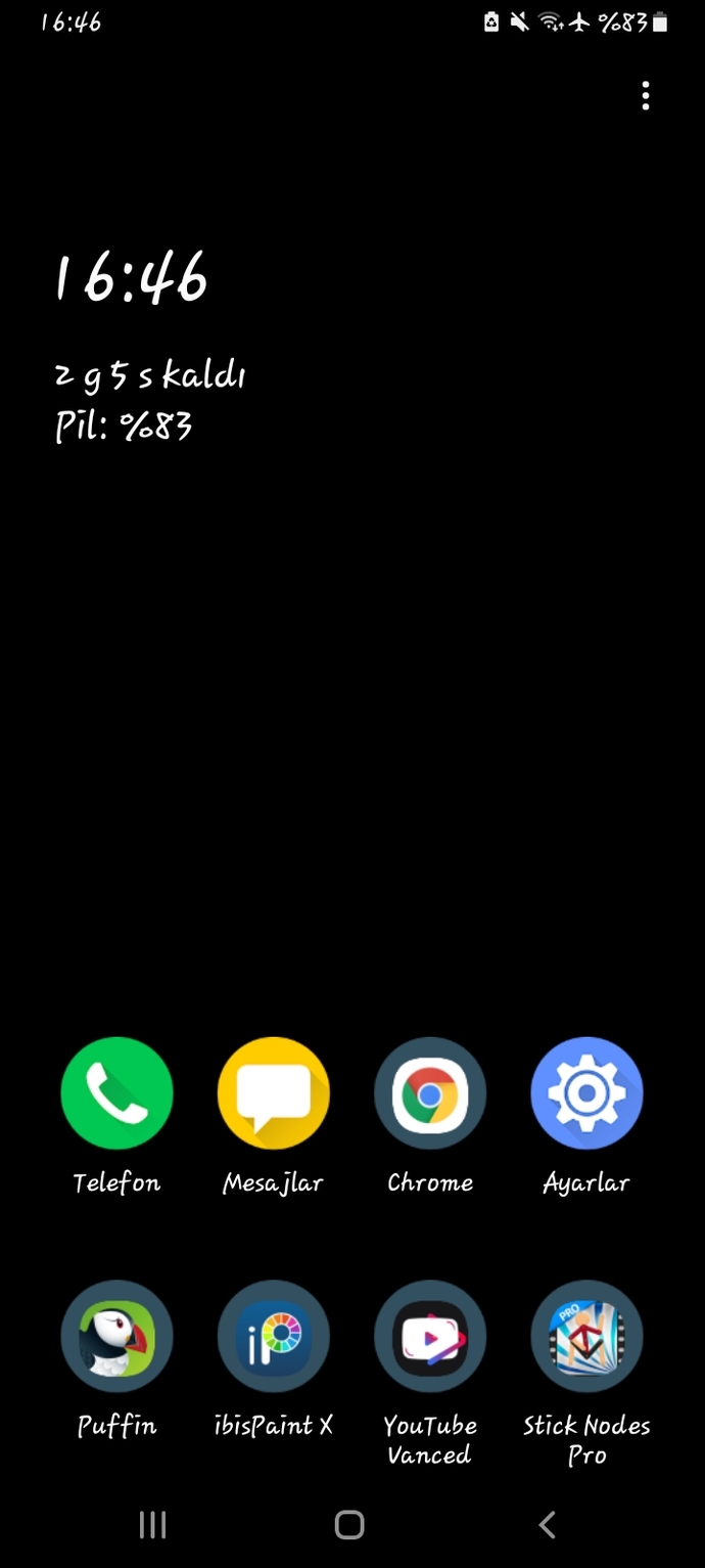 Telefonunuzun ana ekranında hangi görsel var?
