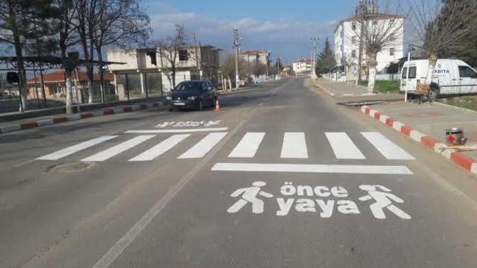 Trafikte yayalara öncelik veriyor musunuz?