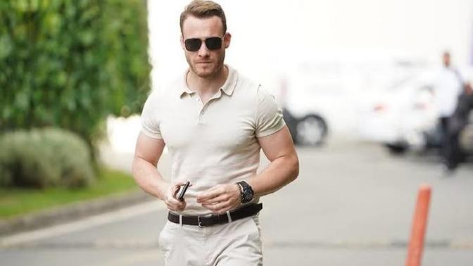 Kerem Bursin'in olayı ne arkadaşlar?