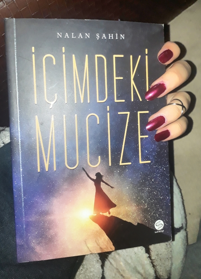 Okuduğunuz kitapların kişiliğinizi yansıttığını düşünüyor musunuz?