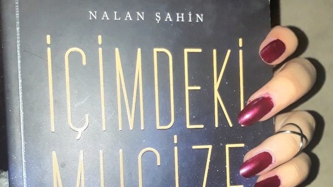 Okuduğunuz kitapların kişiliğinizi yansıttığını düşünüyor musunuz?