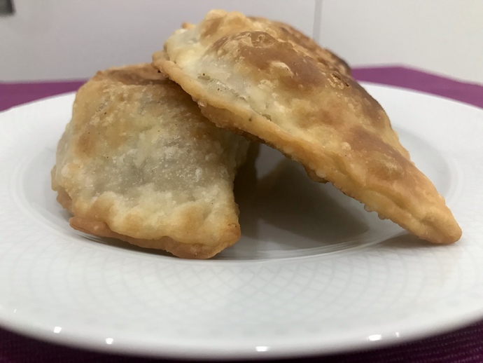 Çi börek ya da çiğ börek sever misiniz?