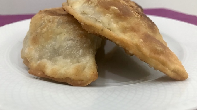 Çi börek ya da  çiğ börek sever misiniz?
