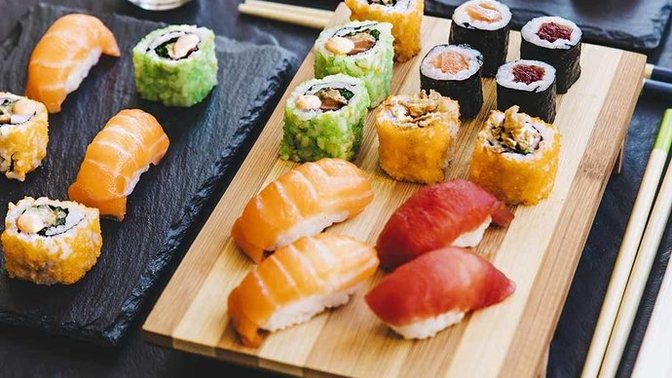 İlk sushi deneyiminiz nasıldı, daha önce yediniz mi?