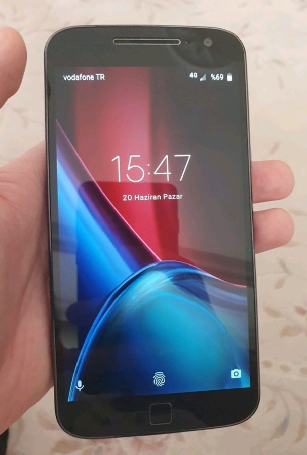 Telefon alırken baktığınız ilk özellik ne?