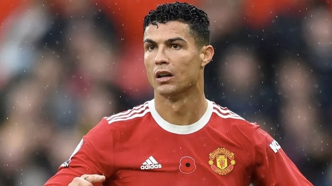 Ronaldo Türkiye'ye gelirse, en çok hangi kulübe yakışır?