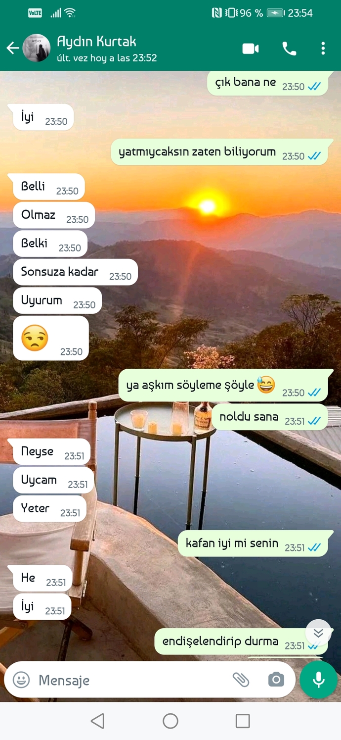 Sevgilimin sürekli yakınları öldü ve şimdi garip davranıyor bu normal mi ☹️?