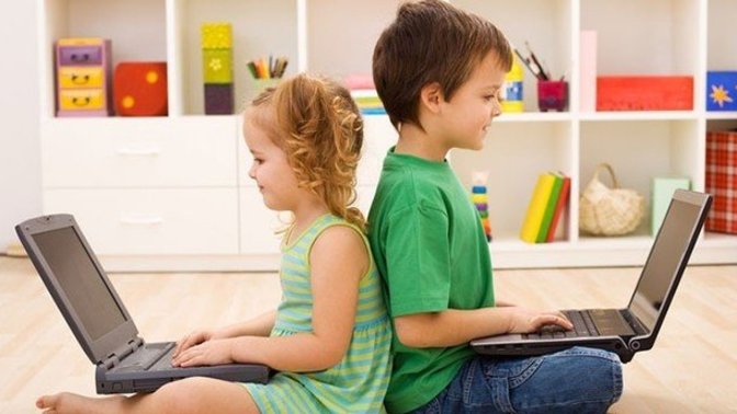Bilgisayarda oyun oynamaya kaç yaşında başladınız ve ilk oyununuzun adı neydi?