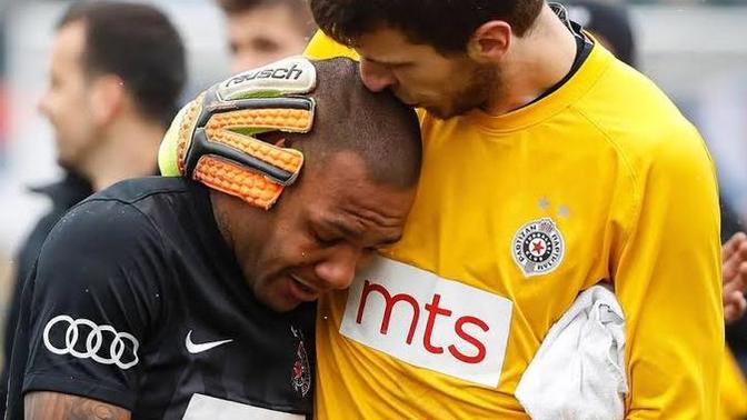 Oyunlarda ırkçılığa uğramamak için nasıl önlemler alıyorsunuz?