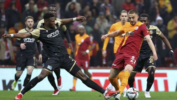 Galatasaray 2 - 0 Yeni Malatyaspor: Sarı-kırmızılılar ligde kazanarak moral buldu! Maçı nasıl buldunuz?