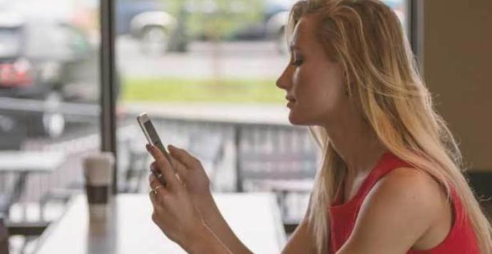 Günde ortalama kaç saatiniz elinizde telefonla geçiyor?