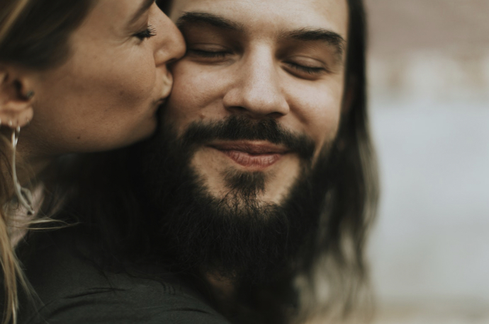 Aşık olmak için illa bir sebep mi gerekir?