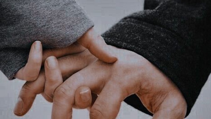 İnsan sevdiğine mi güvenir, güvendiğini mi sever?