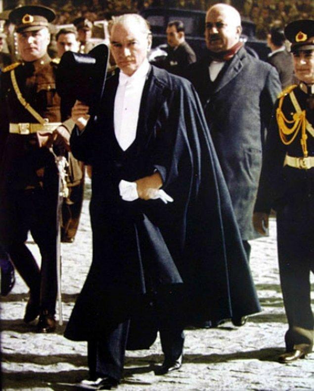 Atatürkün giyim tarzı hakkında ne düşünüyorsunuz? Buna benzer bir tarza sahip olmam için ne yapmam gerekiyor?