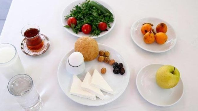 Sahurda az yemek mi yiyorsunuz yoksa çok mu?