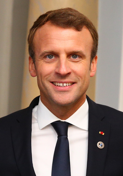 Emmanuel Macron aşırı yakışıklı değilmi sizcede?