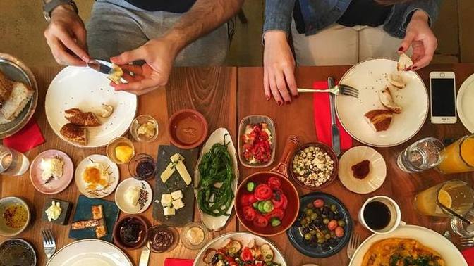 Sahurda hamur işi yemek yenir mi?