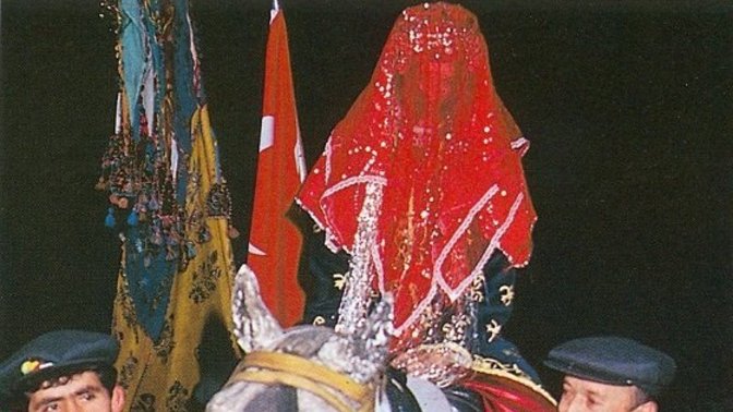 Yöresel düğünleri seviyor musunuz?
