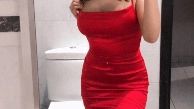 Doğum günümde bu elbiseyi giyeceğim. Sizce çok mu iddialı?