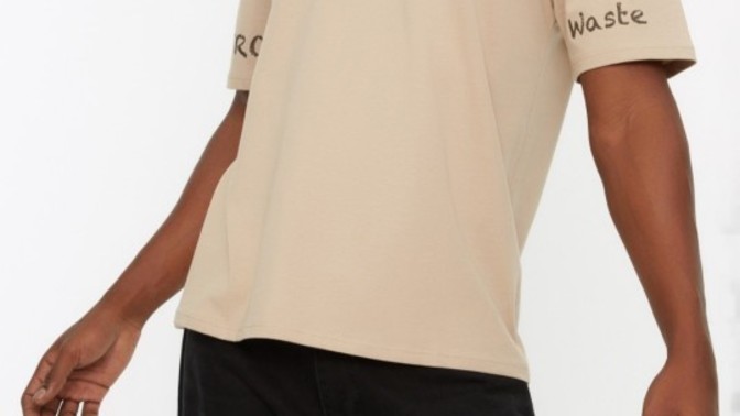 Erkeklere oversize tişört yakıştırıyor musunuz?