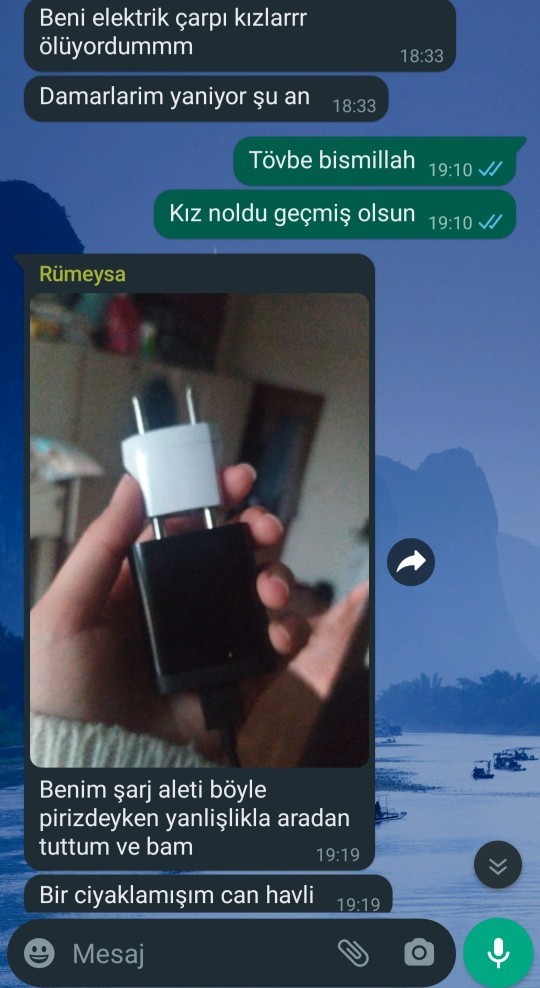 Kız/Erkek whatsapp grubunuzdan bir konuşma atar mısınız?