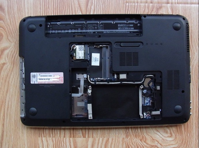 Laptopum açılmıyor acil yardim lutfen nasil çözebilirim?
