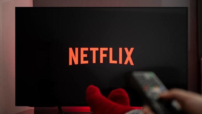 Netflix, "100 milyon kişi, platformu şifre paylaşma yoluyla ücretsiz kullanıyor." dedi. Sen otlakçı mısın ortakçı mı?