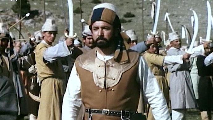 4 saatlik yerli dizileri izliyor musunuz?