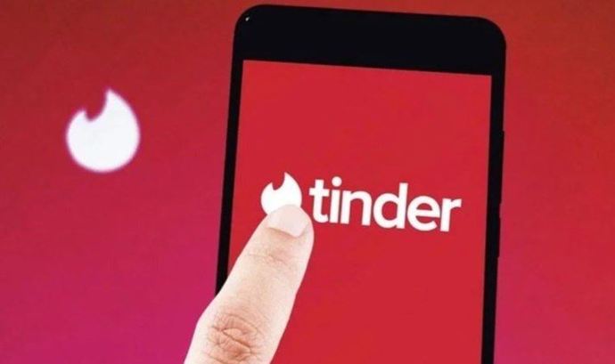 Sevgilinizin telefonunda Tinder gibi arkadaşlık uygulamaları görseniz tepkiniz ne olur?
