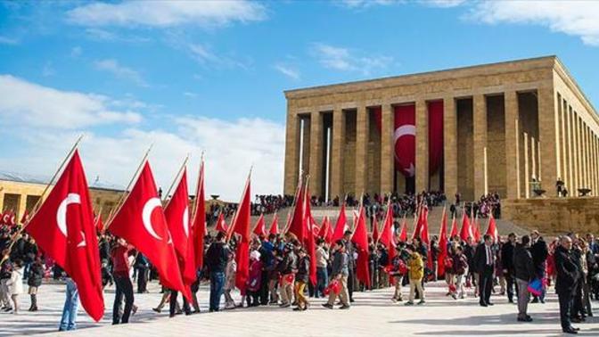 Yarın 23 Nisan, çocuk olmasanız da eskisi gibi heyecanlanıyor musunuz?