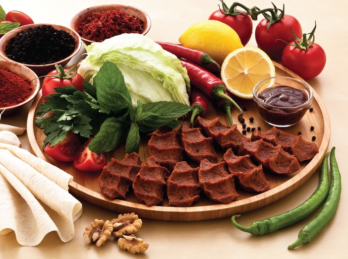 Ramazan sofrasına en çok yakışanı arıyoruz: İçli köfte mi yoksa Çiğ köfte?